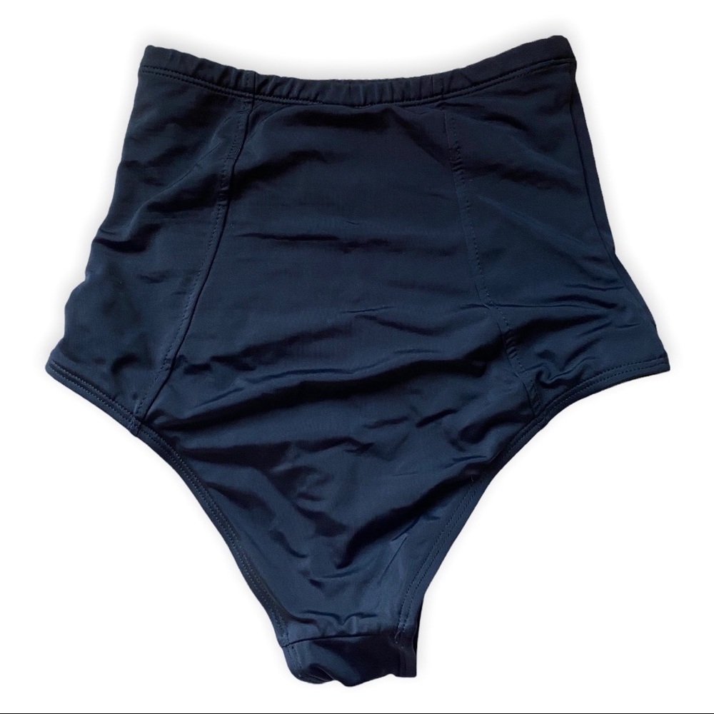High-Waisted Bikini Bottoms | Streamlined and Slimming. - Picture 2 of 7